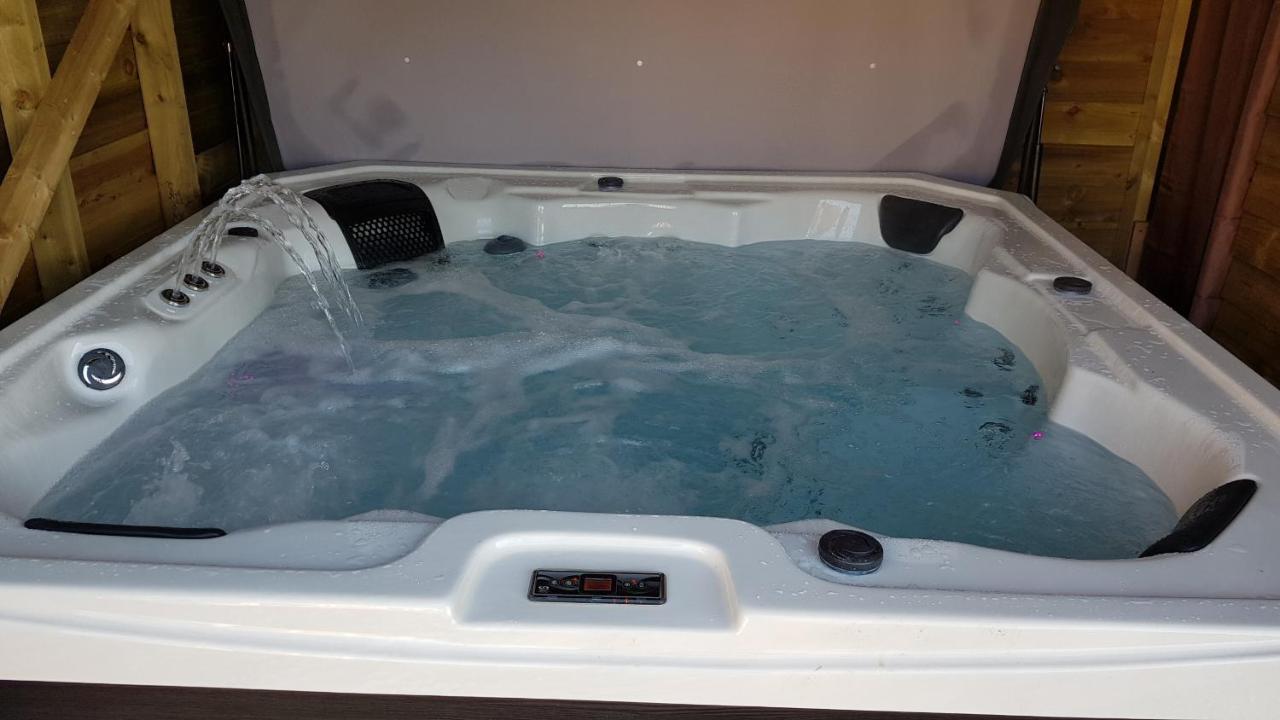 Hot Tub Pet Friendly Luxury Cosy Cottage, Near Withernsea And Patrington Welwick Exterior foto